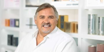 BEAUTE LUXE, le distributeur de parfums et cosmétiques de luxe s’étend sur les marchés domestiques et crée sa propre fondation