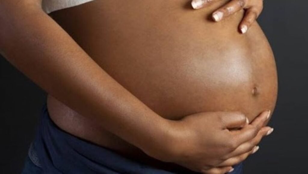 Une femme enceinte