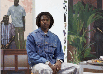 Eniwaye Oluwaseyi à la galerie Zidoun Bossuyt avec « Buried Roots Up in the Air »